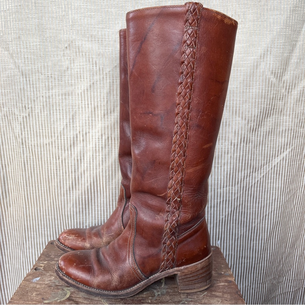 Dingo Vintage Women’s Brown Leather Knee-High Boots - Picture 2 of 9